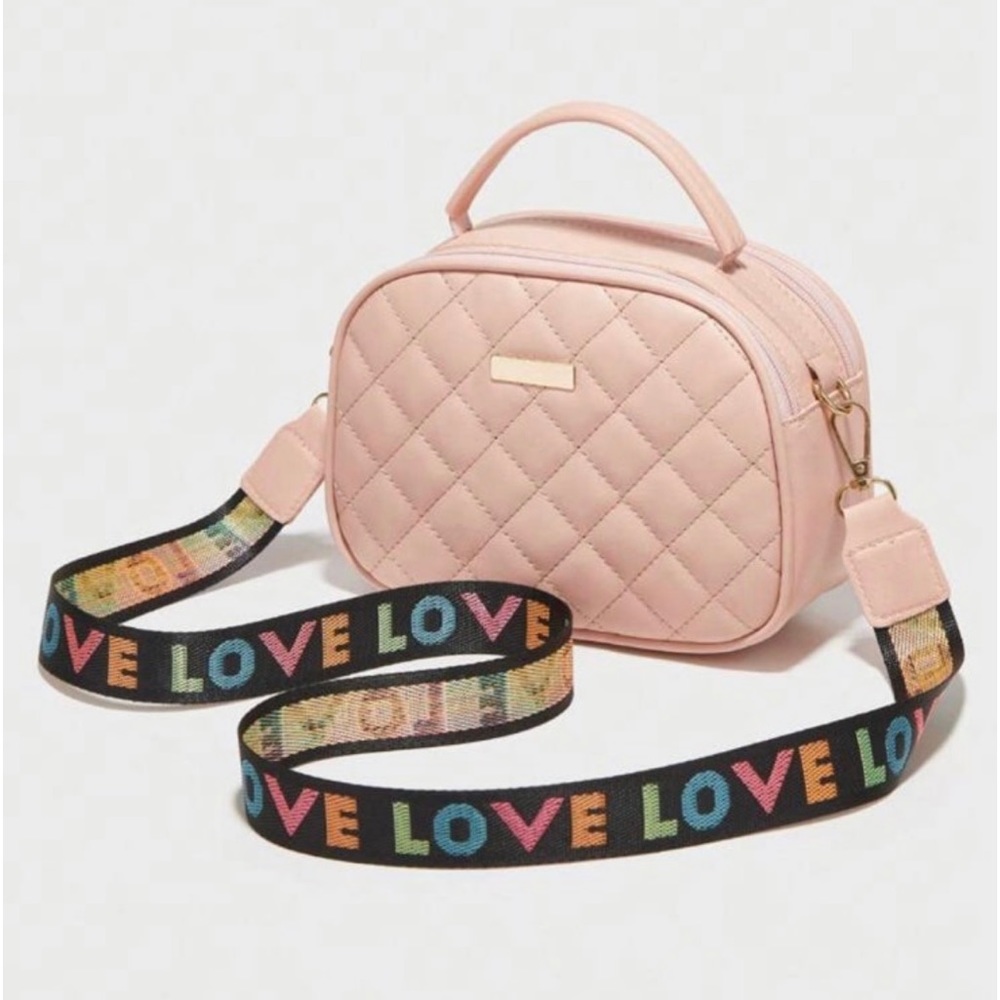 New woman’s crossbody purse